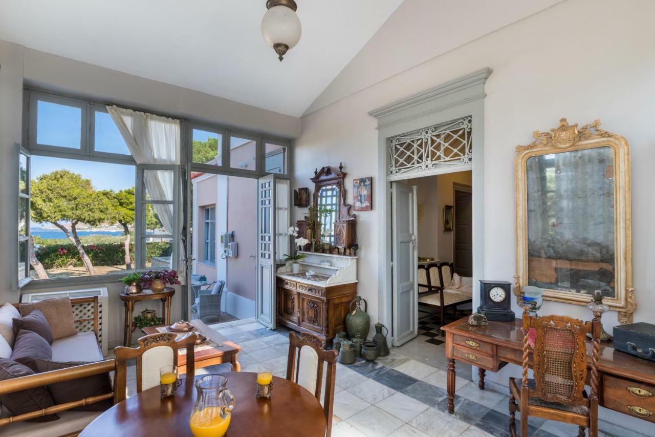 Dellagracia Mansion In Poseidonia Syros Villa Posidhonía Dış mekan fotoğraf