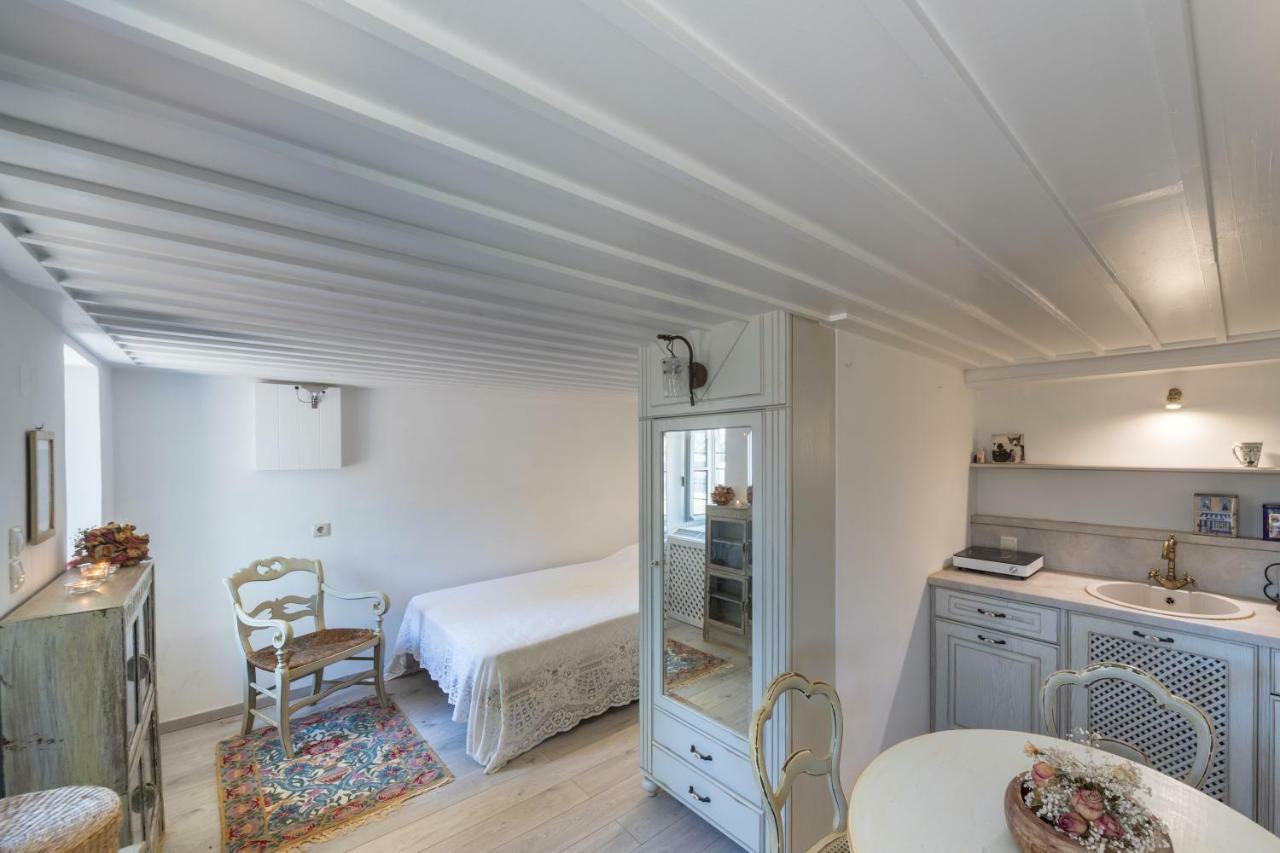 Dellagracia Mansion In Poseidonia Syros Villa Posidhonía Dış mekan fotoğraf