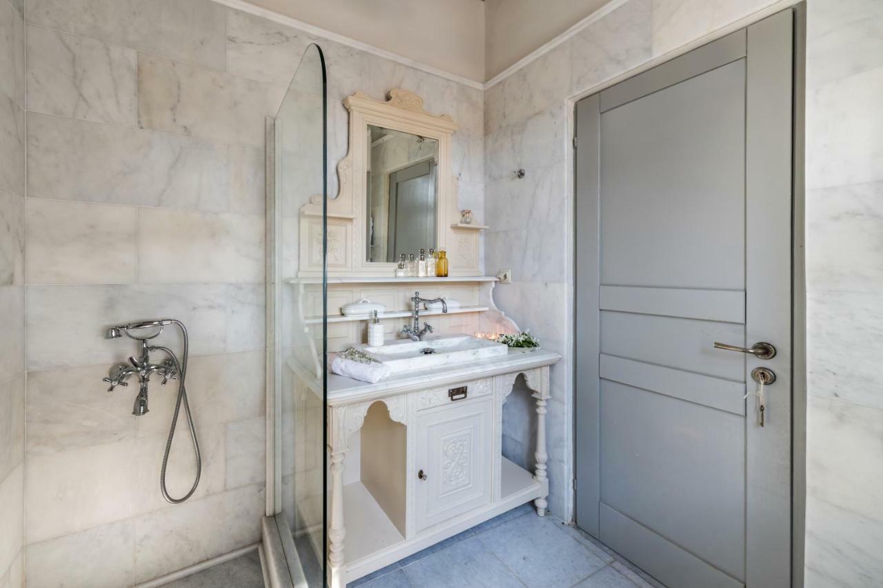 Dellagracia Mansion In Poseidonia Syros Villa Posidhonía Dış mekan fotoğraf