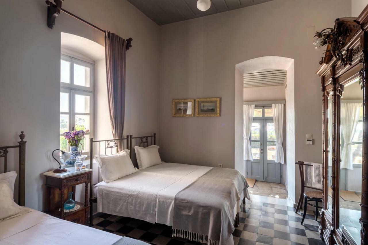 Dellagracia Mansion In Poseidonia Syros Villa Posidhonía Dış mekan fotoğraf